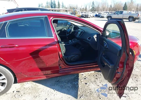 2015 Chrysler 200 Limited z USA, uszkodzony, nr VIN 1C3CCCAB2FN707574